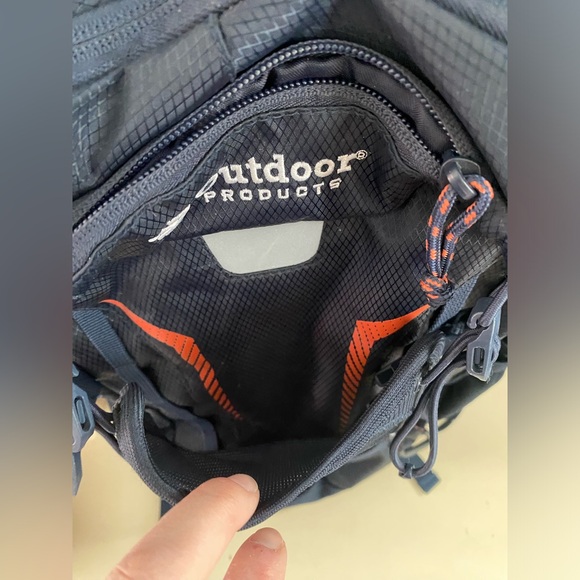 Hydration Backpack - Picture 10 of 12